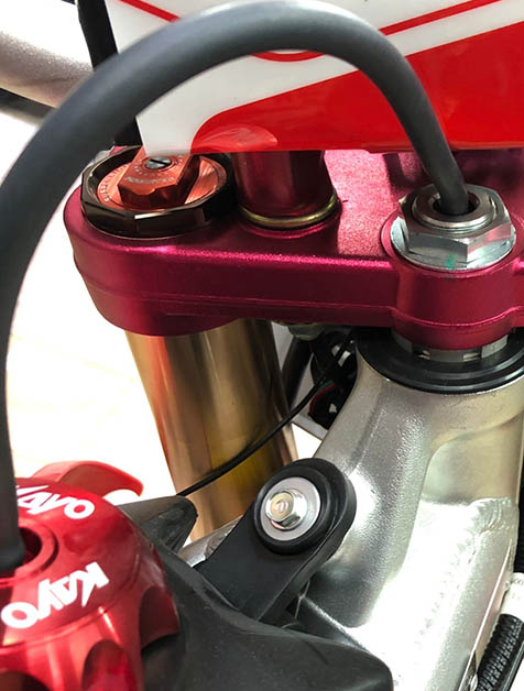 КАЙО Т6 450 Эндуро рулевая траверса